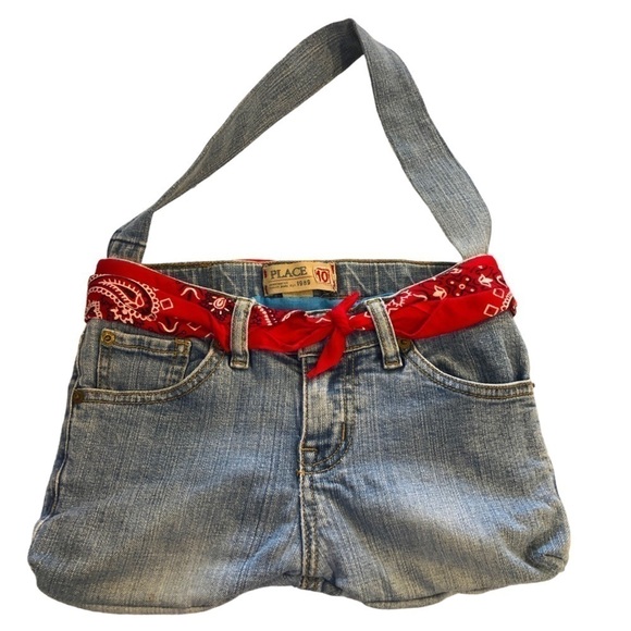 HANDMADE - Denim Children’s Place Jeans Purse w/ Red Bandana Accent Belt - Picture 1 of 4